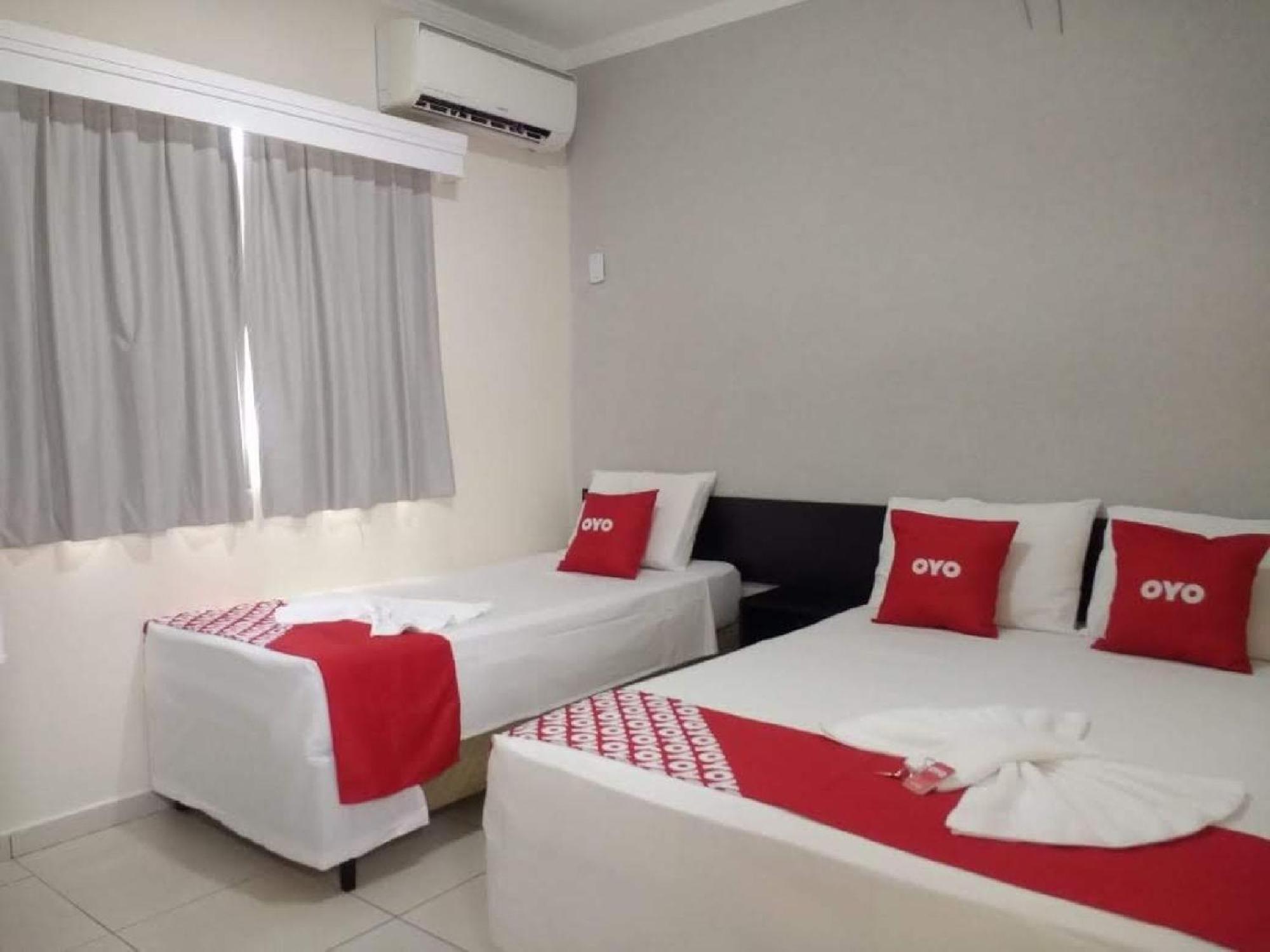 Oyo Cerrado Hotel, Campo Grande Campo Grande  Exterior photo A typical OYO hotel room in Brazil